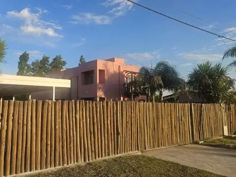 Casa en Alquiler de 3 dormitorios