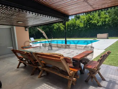 IMPONENTE CASA EN VENTA EN CARMEL COUNTRY CLUB - PILAR