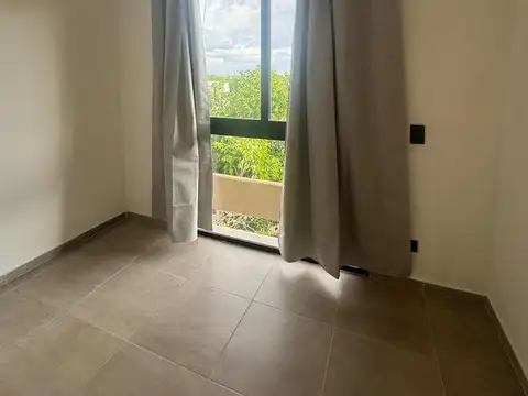 Departamento en Venta en Villa Hipodromo, USD 170.000