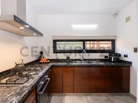 Casa en Venta en Ringuelet, USD 165.000