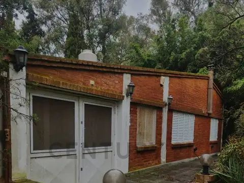 REINA MORA , Piso 0