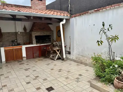 CASA 4 DORMITORIOS VENTA SALTA CENTRO