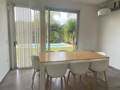 VENTA Casa 3 dorm Pileta San Eduardo