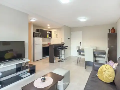 Departamento en Alquiler con 1 cocheras