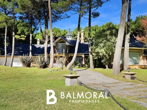 Importante casa en alquiler. Zona norte Pinamar