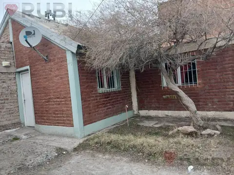 CASA EN VENTA - CONFLUENCIA - NEUQUEN CAPITAL