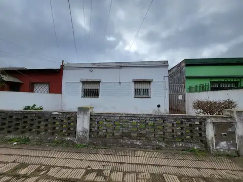 CASA 3 AMBIENTES EN VENTA EN GLEW APTO CREDITO