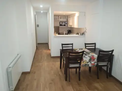 Juan Manuel De Rosas 811 , Piso 4