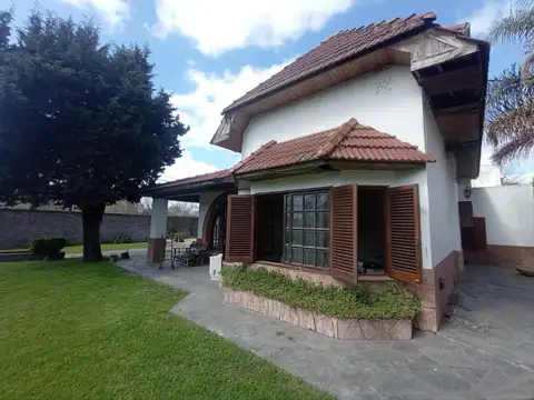 Casa en Alquiler de 4 dormitorios