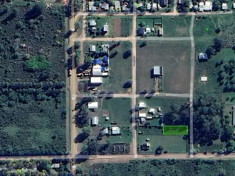 Malvinas Argentinas entre Artias y Pasteur