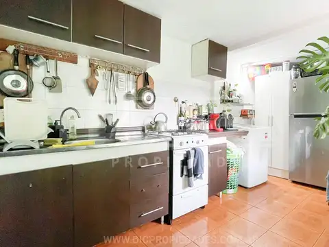 Depto Tipo Casa 5 ambientes con 2 baños
