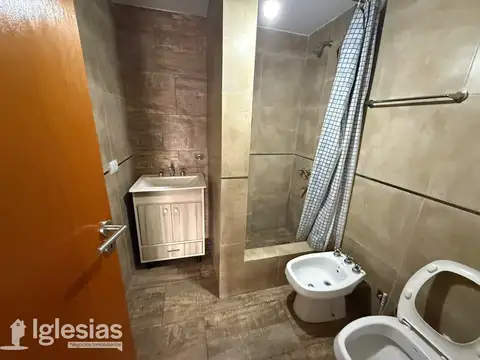 Departamento en Alquiler en Tapiales, $ 450.000