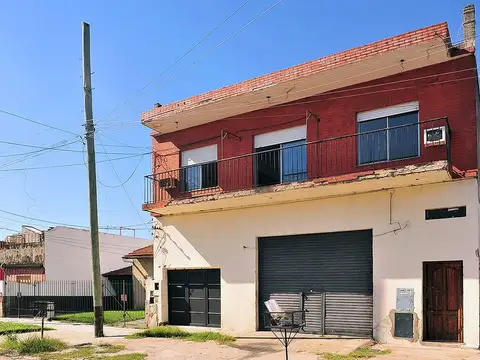 Depto Tipo Casa en Venta de 4 ambientes