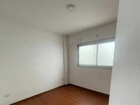 Departamento en Alquiler en Flores, $ 650.000