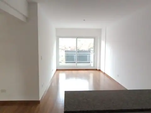 Alquiler Departamento 3 Ambientes con cochera -Estrenar -76 m² -Frente - Av Mosconi Al 2400