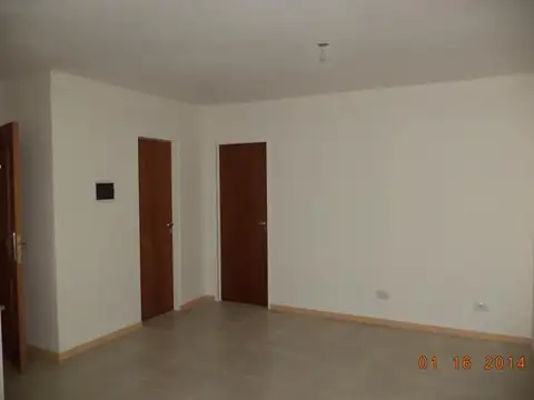 Departamento en Alquiler en Remedios De Escalada De San Martin, $ 500.000