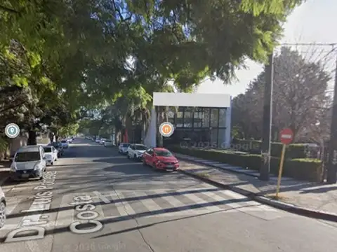Luis Podestá Costa 3000