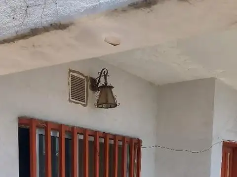 Casa en Alquiler con 1 cochera