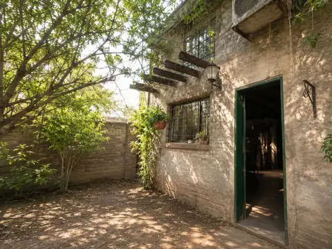 Casa en Venta con 1 cochera