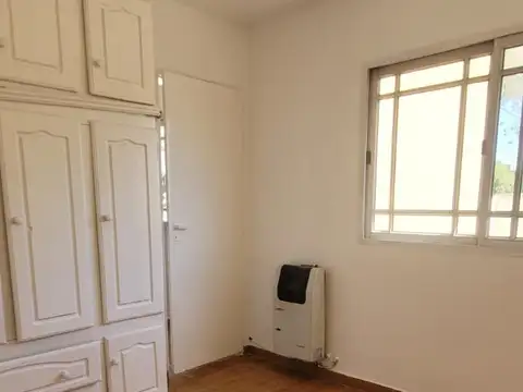 Avellaneda 600, Piso 1