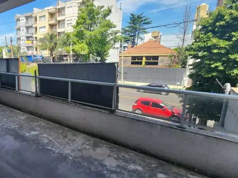 Local Comercial a Estrenar 483 m² en 3 Plantas - S.Justo (Ctro)