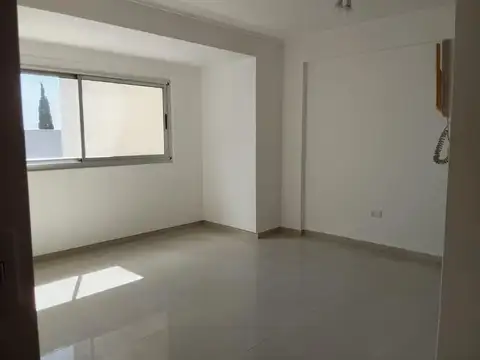 Departamento en Alquiler en Villa Saenz Peña, $ 630.000