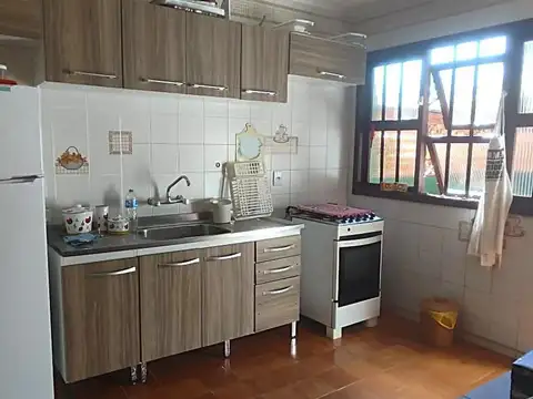 Casa en Venta con 4 cocheras