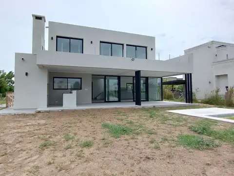 Casa en Venta en El Naudir, USD 350.000