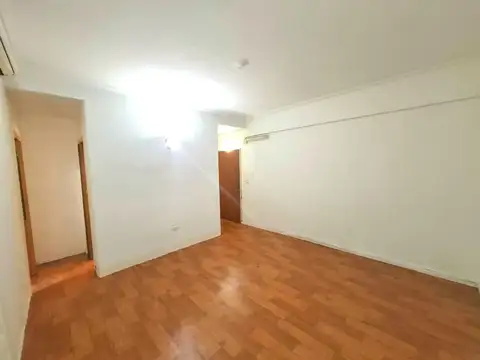 Alquiler. Departamento. 2 Ambientes. Boedo.
