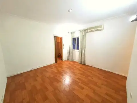 Carlos Calvo 3500