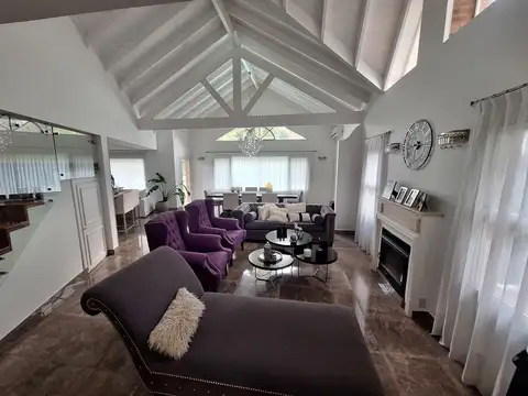 Casa en Venta de 4 dormitorios