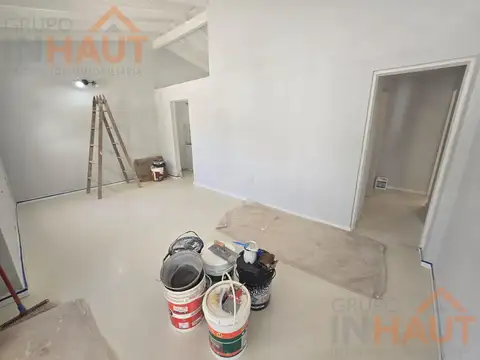 Depto Tipo Casa en Venta con 1 cocheras