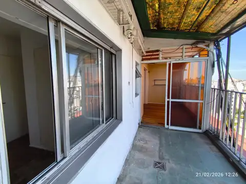 Venta Dpto 2amb 52m2 balcon terraza Monserrat piso13 baulera