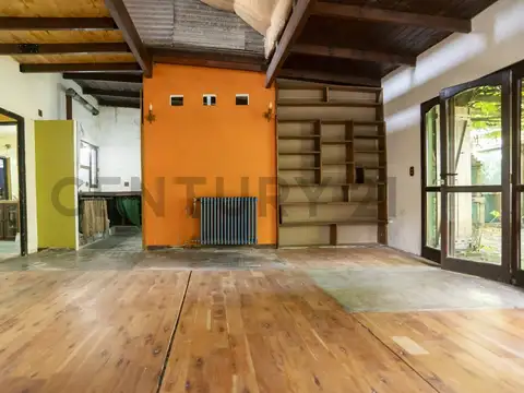 Casa 5 ambientes con 2 baños