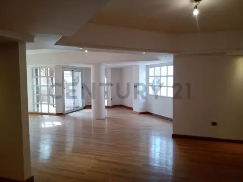 Departamento en Venta de 4 dormitorios