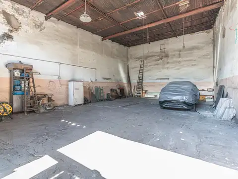 Local en Venta en Flores, USD 250.000