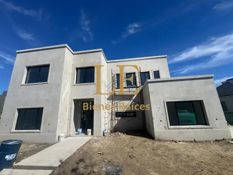 CASA VENTA EN EL CANTON