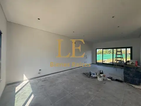 CASA VENTA EN EL CANTON