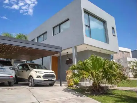 CASA EN VENTA - EL CANTON