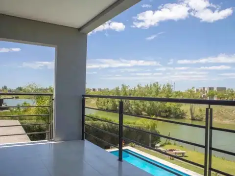 Casa en Venta en El Cantón - Barrio Puerto, USD 300.000