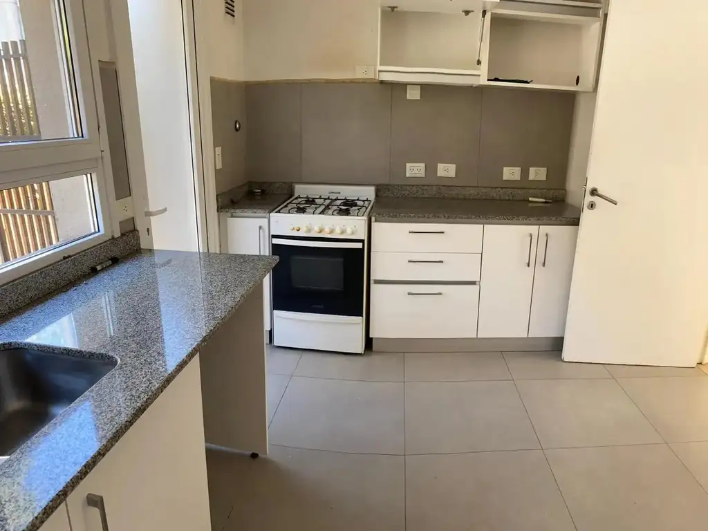 Casa en Alquiler de 136,0 m2