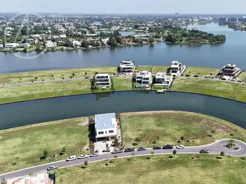 Doble Lote a la venta en barrio Los Puentes Nordelta