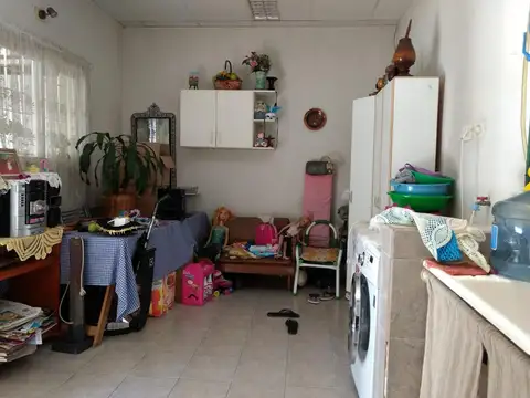 Casa 6 ambientes con 3 baños