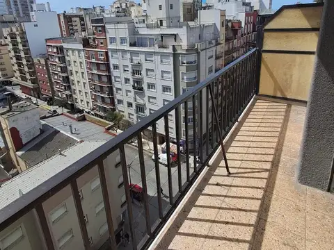 Departamento 2 ambientes con dependencia