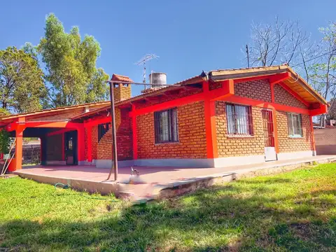VENTA DE 2 CASAS EN TERRENO de 2.700 m2