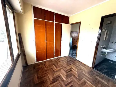 Venta Casa 3 Amb + 2 Deptos Villa Primera