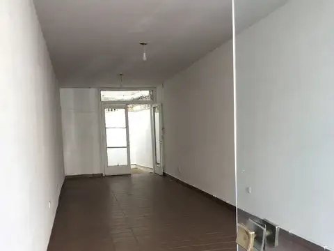 Local en Alquiler en Corrientes, $ 700.000