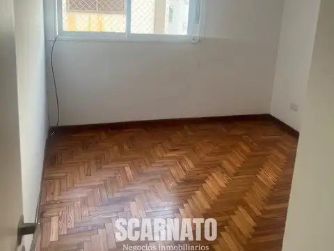 Departamento en Alquiler en Parque Patricios, $ 700.000