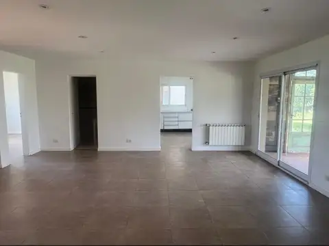 Casa en Alquiler de 3 dormitorios