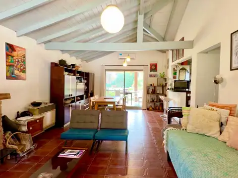 Casa 4 ambientes con 3 baños